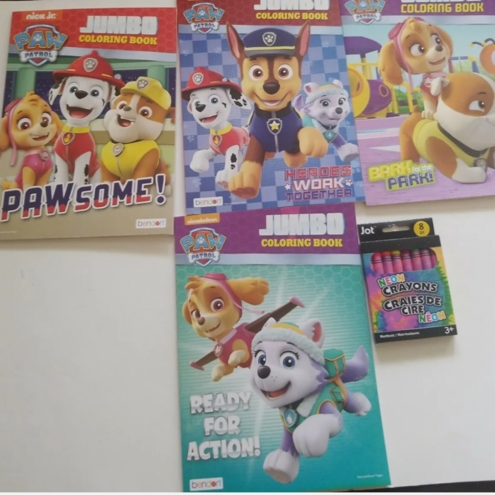 Nickeloden Paw Patrol Jumbo Coloring and Activity Books Lot of 4 One Set Crayons